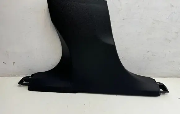 Volvo XC60 (B) pillar trim (bottom) 31425697