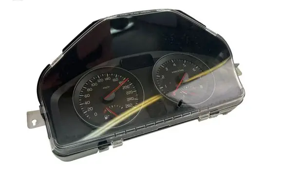 Volvo V50 Speedometer (instrument cluster) 30765308