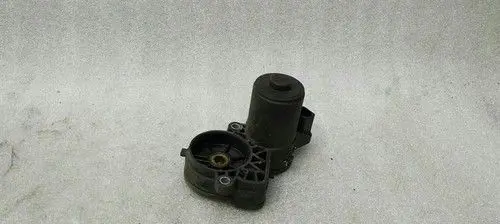Mercedes-Benz C W205 Hand brake/parking brake motor A0009061203