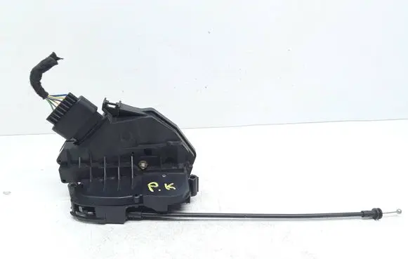 Volvo V60 Front door lock 31301738