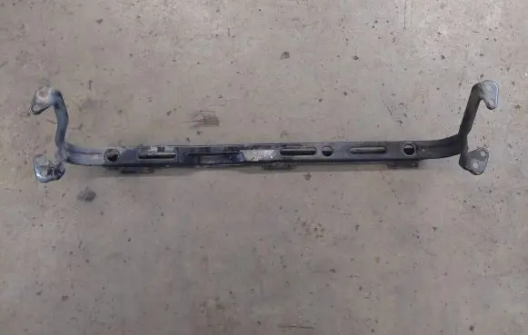 Volvo V50 Bottom radiator support slam panel 