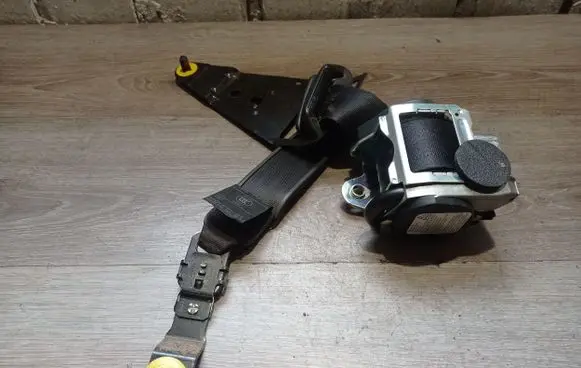 Volvo XC90 Third row seat belt 601239400 30661929 606051200
