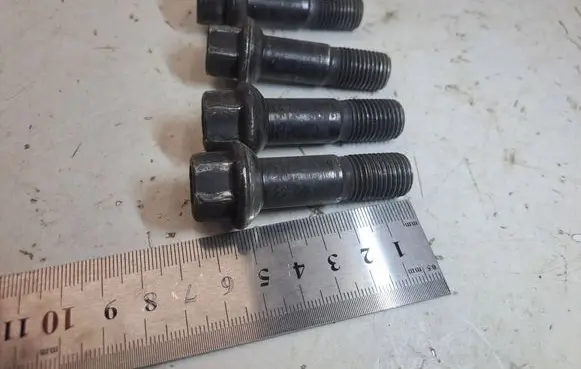 Mercedes-Benz GLC X253 C253 Nuts/bolts 