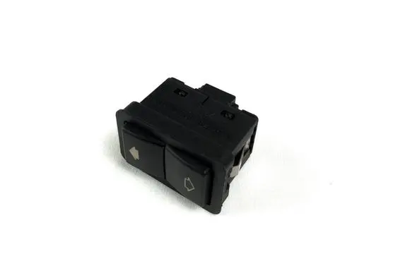 BMW 5 E39 Electric window control switch 8368974