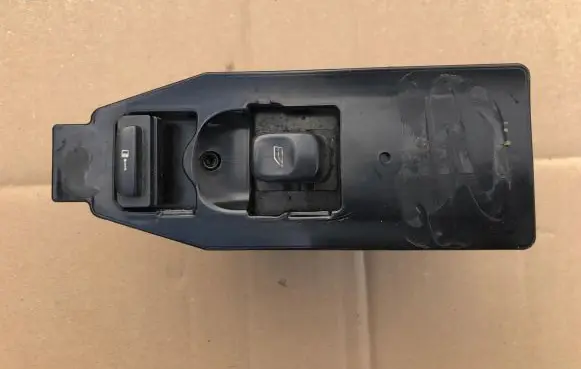 Volvo S60 Electric window control switch 30739981