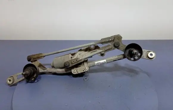 Nissan Pulsar Front wiper linkage and motor 288004MA0A