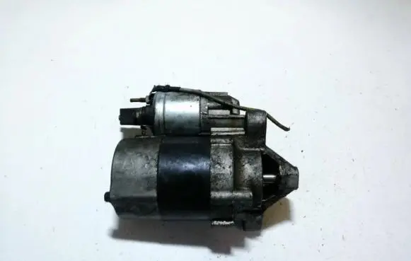 Renault Megane II Starter motor 8200266777d 0867ag