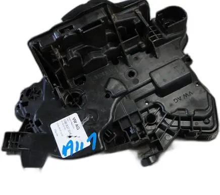 Volkswagen Taigo Front door lock