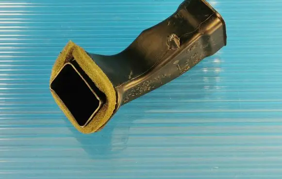 Mercedes-Benz E W212 Breather/breather pipe/hose A2128310345 407845