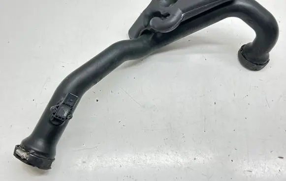 Audi Q5 SQ5 Intercooler hose/pipe 80A145673E 140654008