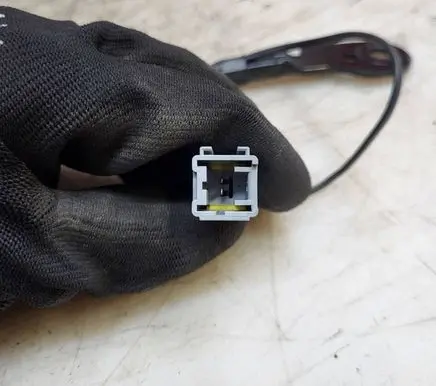 Citroen C5 Front seatbelt buckle 34012654