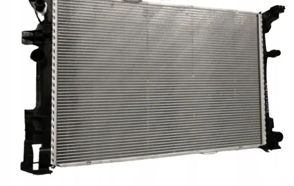 Mercedes-Benz B W246 W242 Coolant radiator A2465001303