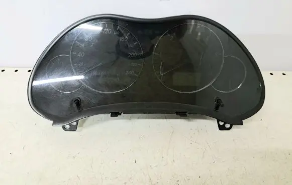 Toyota Avensis T250 Speedometer (instrument cluster) 8380005C00C