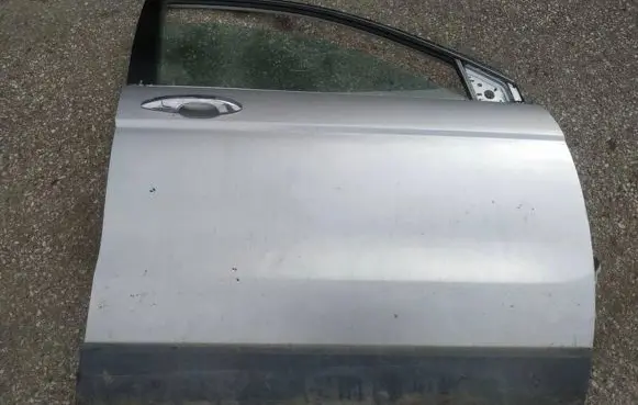 Honda CR-V Front door pilkos