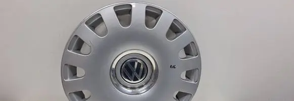 Volkswagen Phaeton R16 wheel hub/cap/trim 3B0601147A