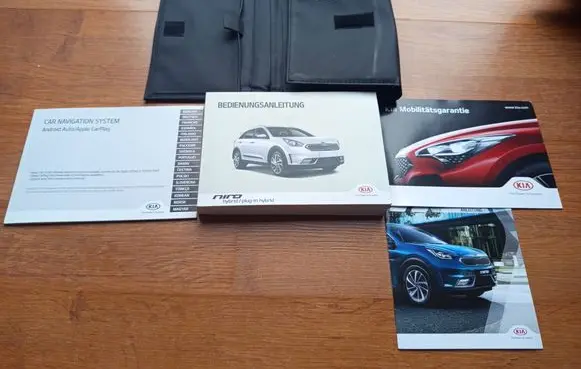 KIA Niro Owners service history hand book 