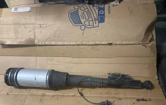 Mercedes-Benz S W220 Rear shock absorber/damper