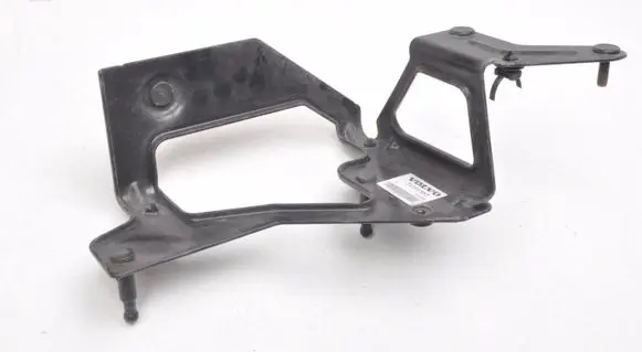 Volvo V70 Engine mount bracket 31381553