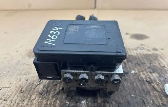 Ford Focus ABS Pump F1FC2C405CA 10022004864 A426R