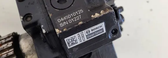 Audi A6 S6 C6 4F Fuel injection high pressure pump 0445010125 SN01227