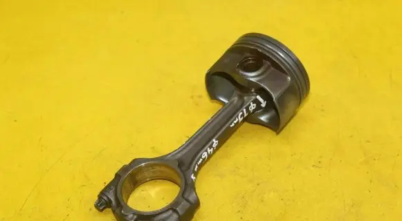 Opel Astra H Piston with connecting rod 0791B