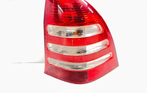 Mercedes-Benz C W203 Rear/tail lights 2038202464