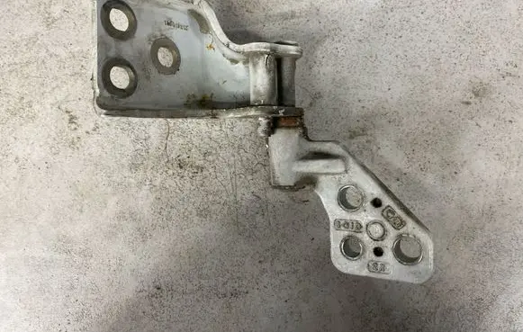 Peugeot Partner Loading door upper hinge 180G19213
