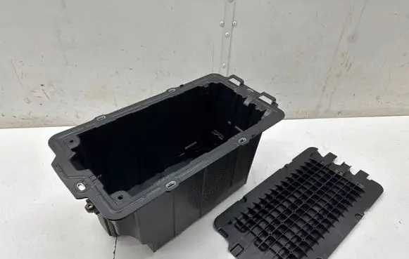 Volkswagen Multivan T7 Battery box tray 7T0801283A