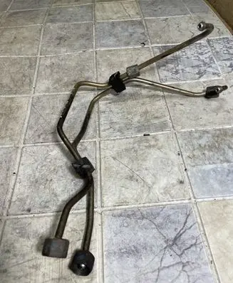 Peugeot 407 Fuel injector supply line/pipe 