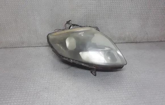 Nissan Maxima A34 Headlight/headlamp