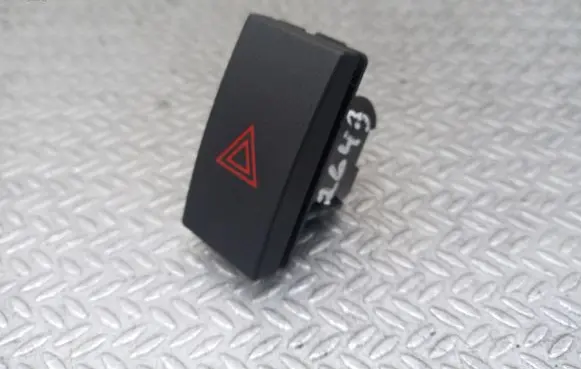 Ford C-MAX I Hazard light switch