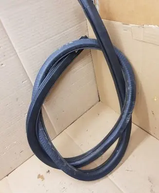 Volkswagen Eos Front door rubber seal 3C4867911B