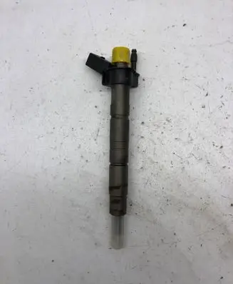 BMW 1 E81 E87 Fuel injector 7797877 0445116001