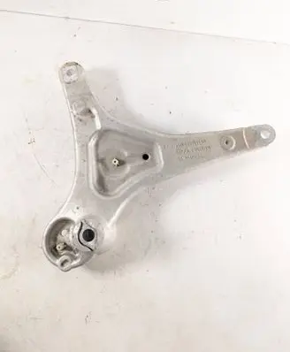 BMW 7 G70 Front shock absorber mounting bracket 6898521