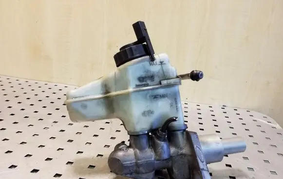 Volkswagen Golf Plus Master brake cylinder 03355890101 5N0945459A 03350886361