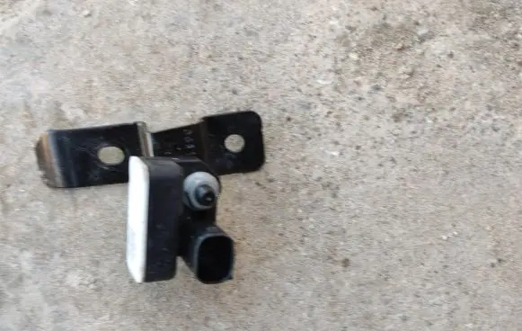 Mercedes-Benz GLE AMG (W166 - C292) ESP acceleration yaw rate sensor A0009057600