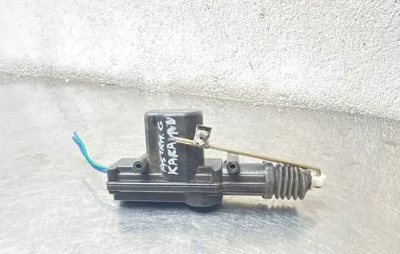 Opel Astra G Central locking motor 932037992