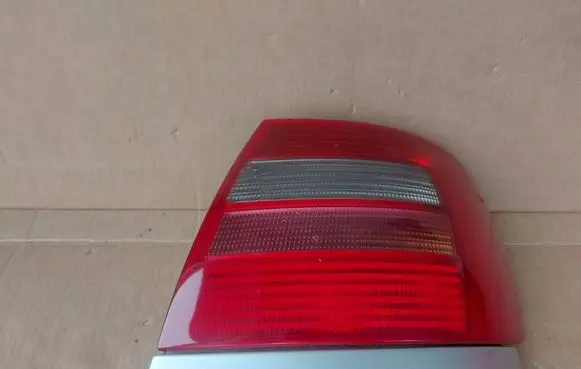 Rear/tail lights