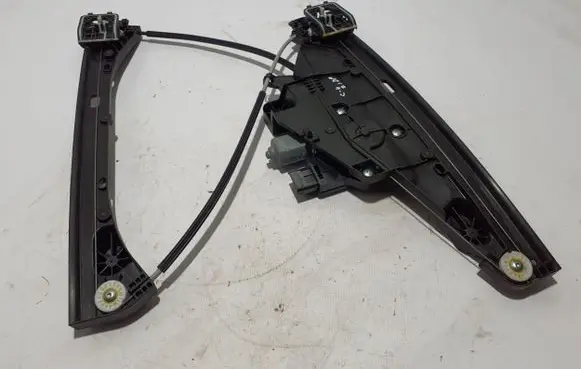 Citroen C4 III e-C4 Front door window regulator with motor 9832821580