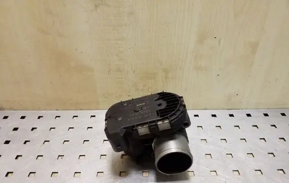 Nissan X-Trail T31 Throttle valve 8200330810E H8200330812 0281002681