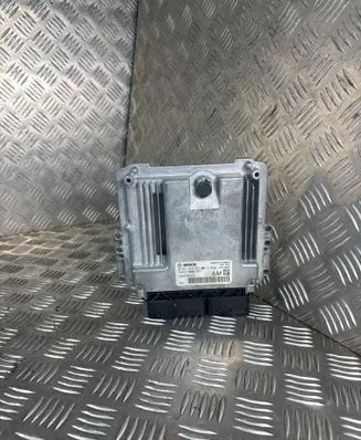 Honda Civic X Engine control unit/module 0261S19632 1039T20889 95AZE150037859