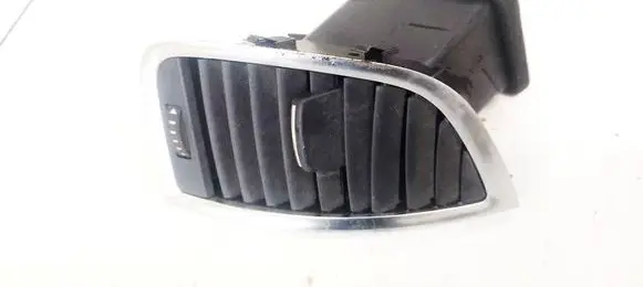Audi Q7 4L Dash center air vent grill 4L0820902