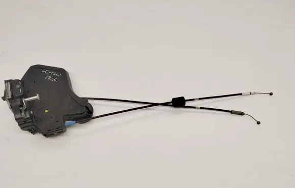 Toyota Land Cruiser (J120) Rear door lock 6905060091 71024034