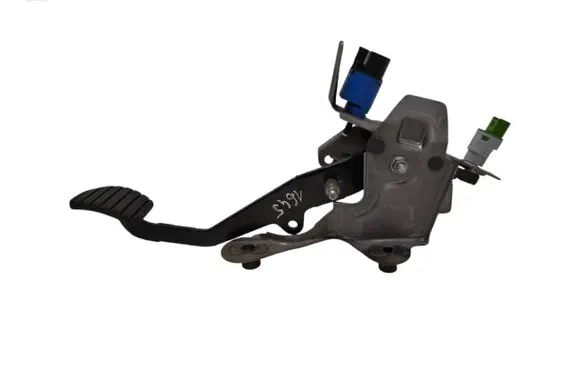 Renault Clio IV Clutch pedal 01121630