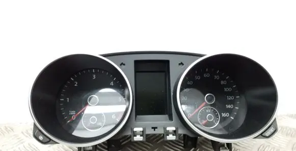 Volkswagen Golf VI Speedometer (instrument cluster) 5K0920970J