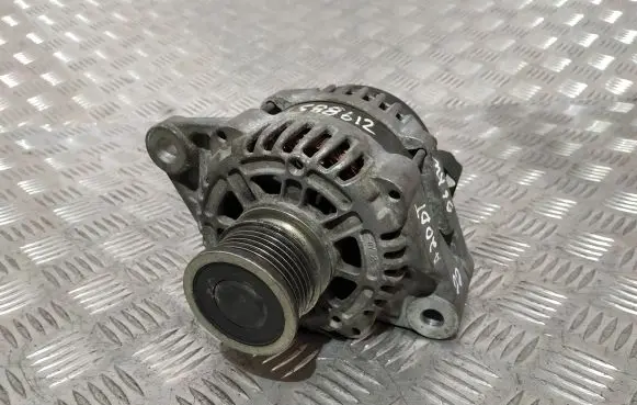 Opel Insignia A Generator/alternator 13502583