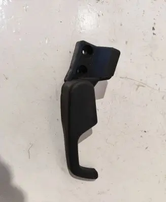 Volkswagen PASSAT B5 Engine bonnet (hood) release handle 3A1823533
