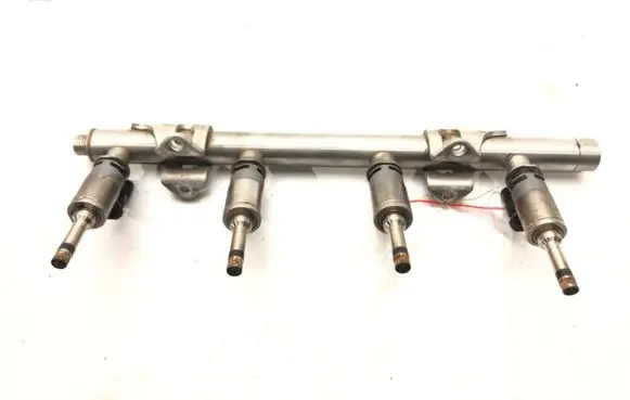 Volkswagen PASSAT B8 Fuel main line pipe 04E133320D