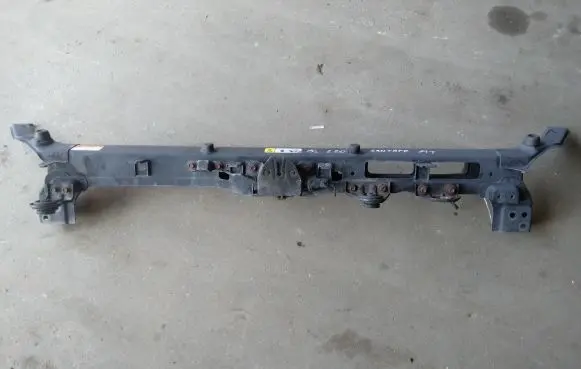 Hyundai Santa Fe Top upper radiator support slam panel