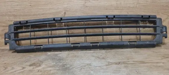 Volvo V50 Front bumper lower grill 30744911